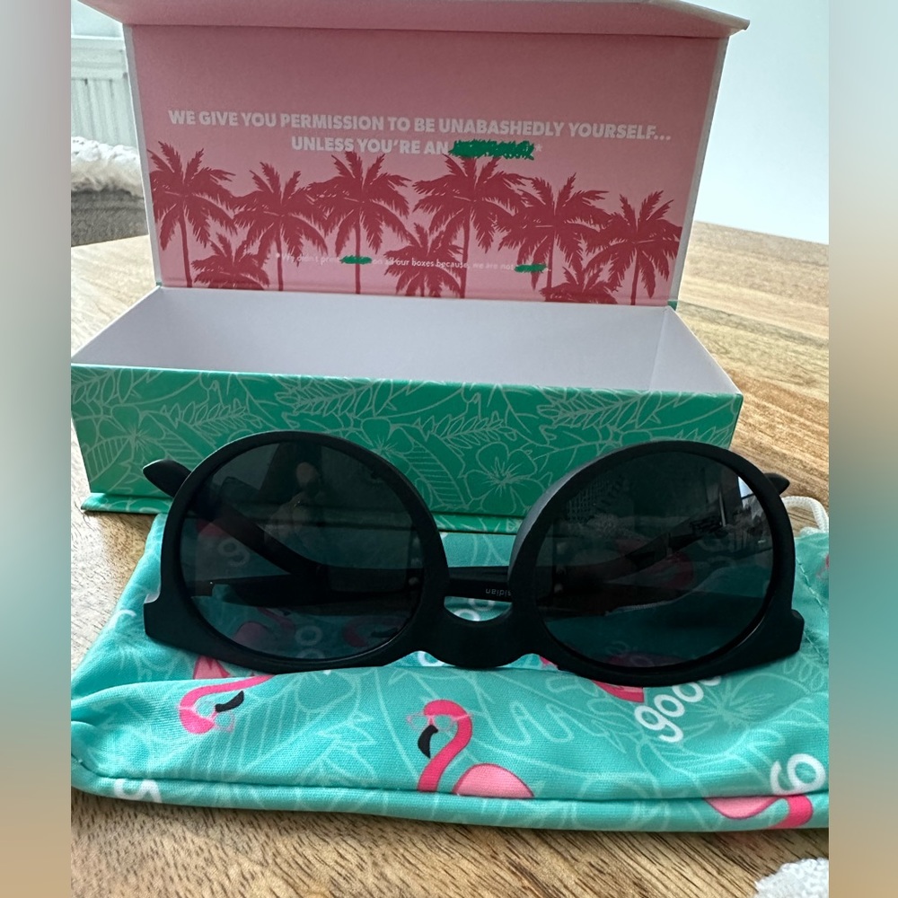 Black Goodr sunglasses